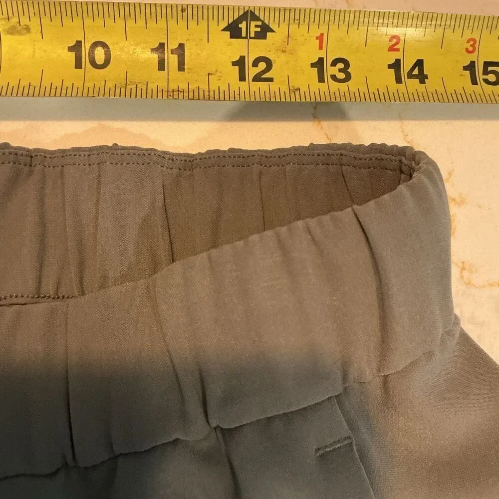 NEW Lululemon On the Fly Woven Crop Pant Sz 6 Grey Sage